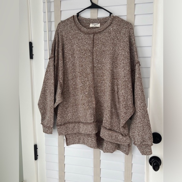 Zenana sweatshirt - Picture 2 of 4